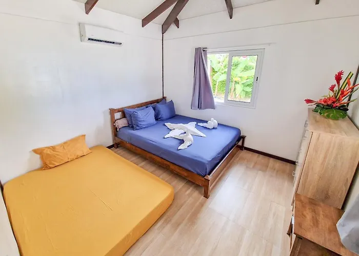 Hinaarii House