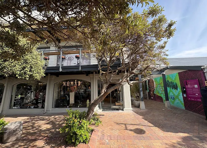 Hermanus Waterfront Boho Studio Apartment, Whale Coast Hideaway