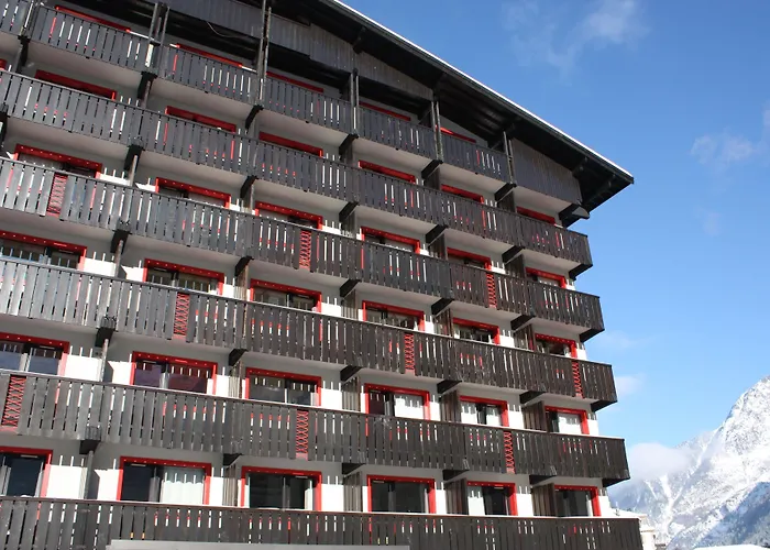 Chalet Hotel Le Prieure & Spa