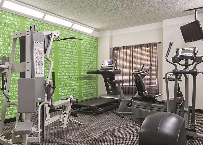 La Quinta Inn & Suites By Wyndham Ontario Airport