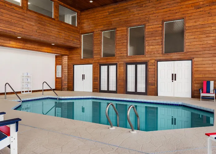 Ramada By Wyndham Richland Center