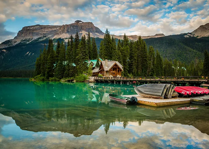 Emerald Lake Lodge