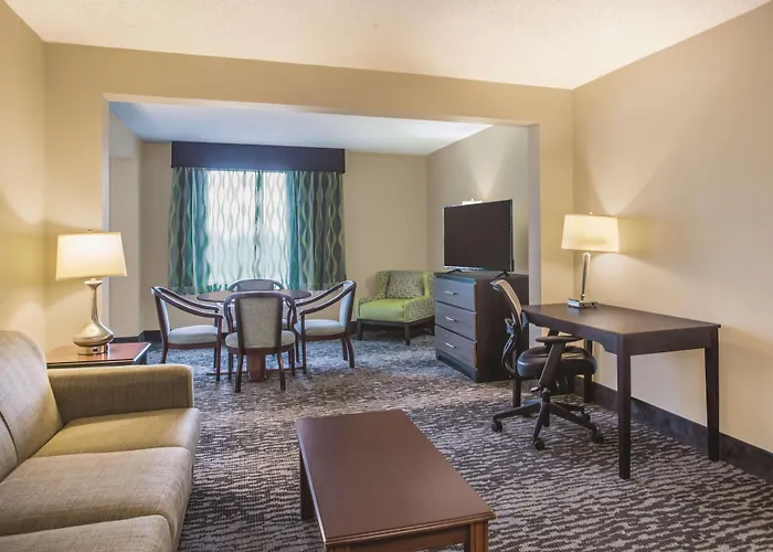 Comfort Inn & Suites Clearwater South