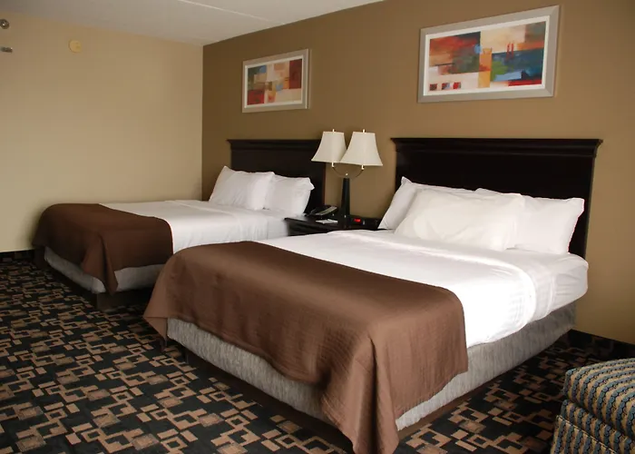 The Plaza Hotel And Suites