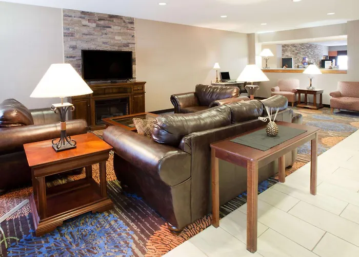 Baymont By Wyndham Auburn