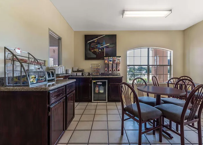 Quality Inn & Suites Greenville