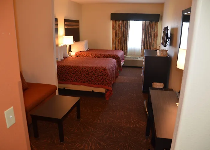 Days Inn & Suites By Wyndham Tucson/Marana