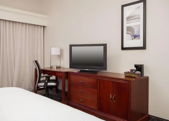 Courtyard By Marriott Palmdale