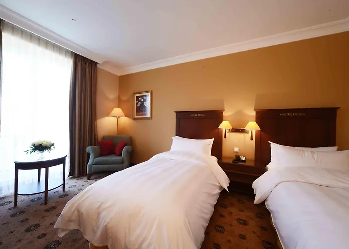 Lotte City Hotels Tashkent Palace