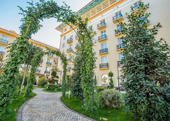 Lotte City Hotels Tashkent Palace