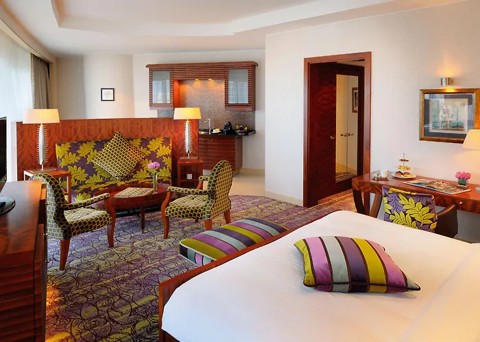 Qabila Westbay Hotel