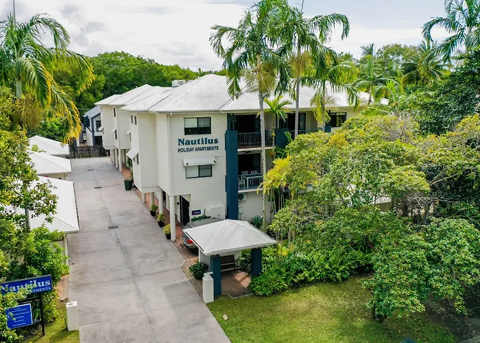 Nautilus Holiday Apartments