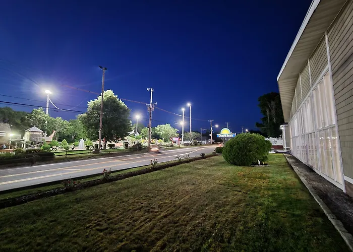 Days Inn By Wyndham - Cape Cod