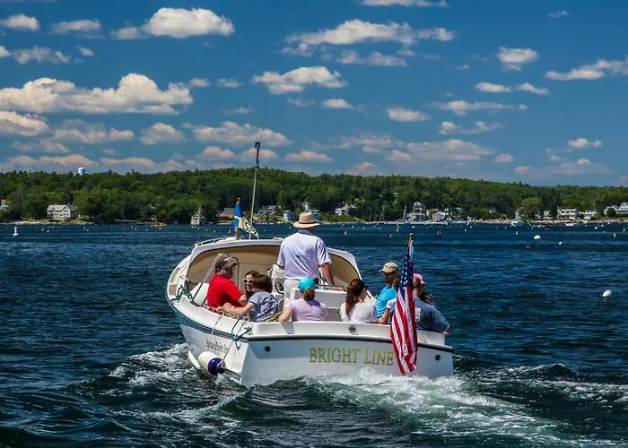Spruce Point Inn Resort And Spa