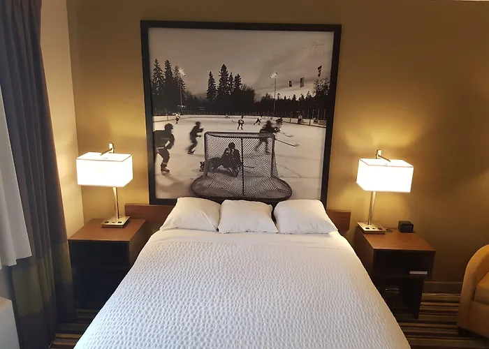 Super 8 By Wyndham Winnipeg West