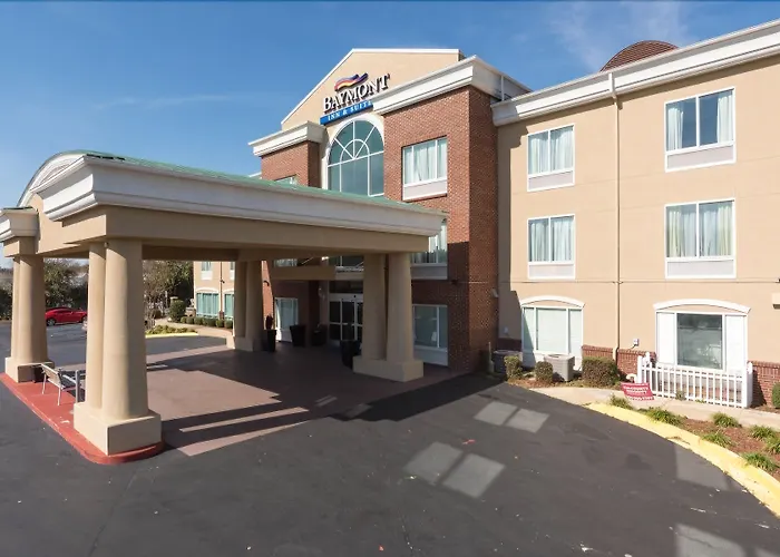 Baymont By Wyndham Montgomery South