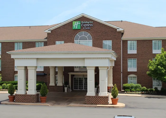 Holiday Inn Express Hotel & Suites Warrenton By Ihg