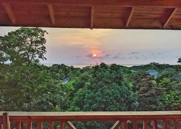 Seaside Inn Roatan