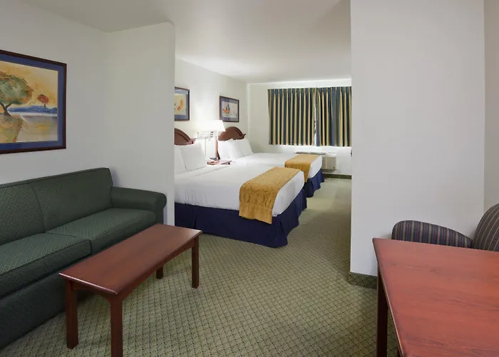 Crossings By Grandstay Inn & Suites