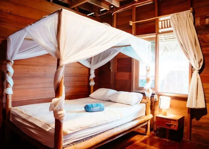 Playgrounds Sabbit Mentawai Surfcamp