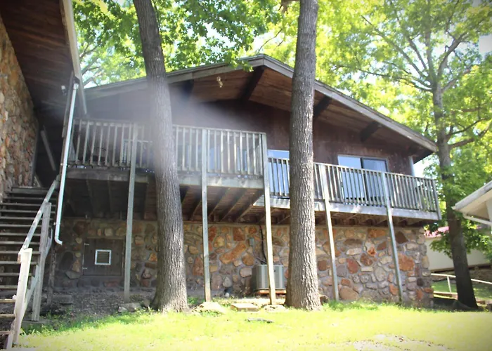 Rock Harbor Resort And Motel