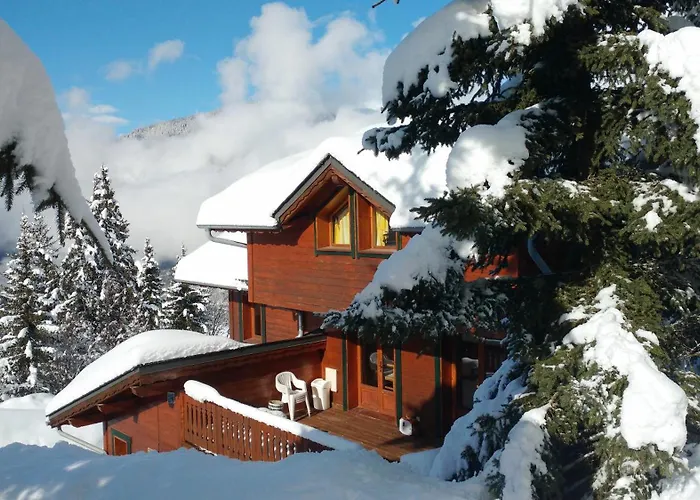 Chalet Pandora By Snow Retreat Catered Chalets