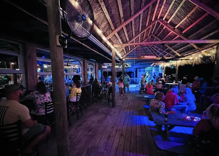 Fiddler'S Restaurant And Resort