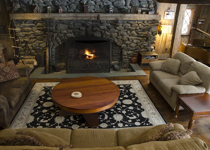 Summit Lodge