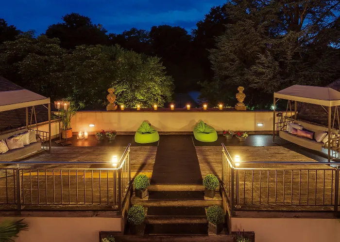 Nells Park Hotel