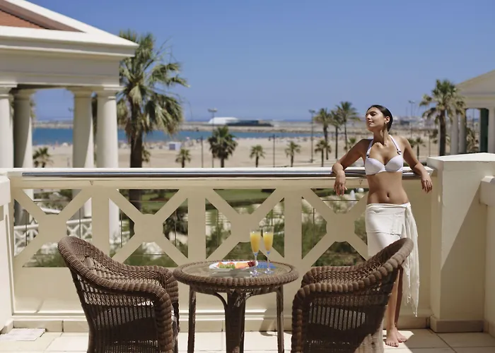 Las Arenas Balneario Resort