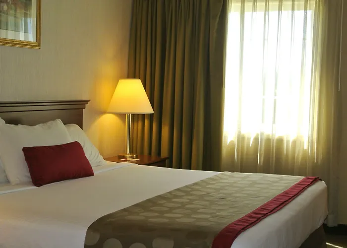 Ramada By Wyndham Strasburg - Shenandoah Valley
