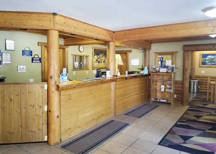 Sandpoint Inn