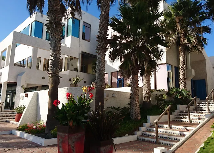 Las Rocas Resort&Spa