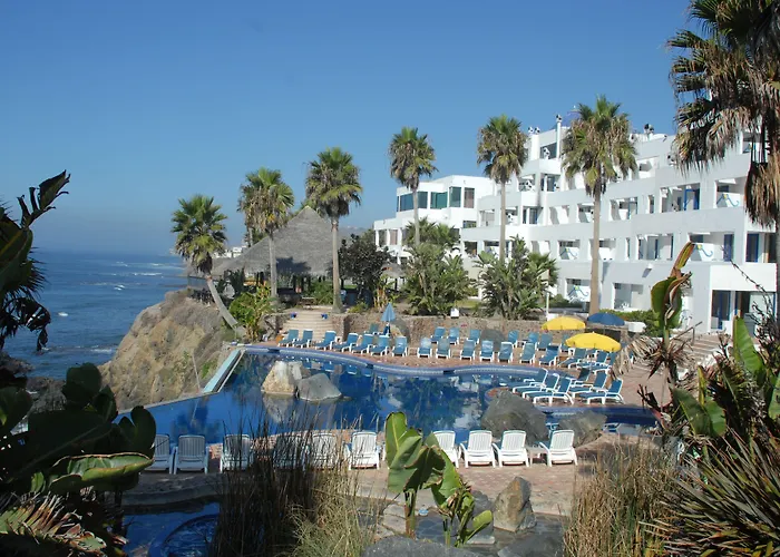 Las Rocas Resort & Spa