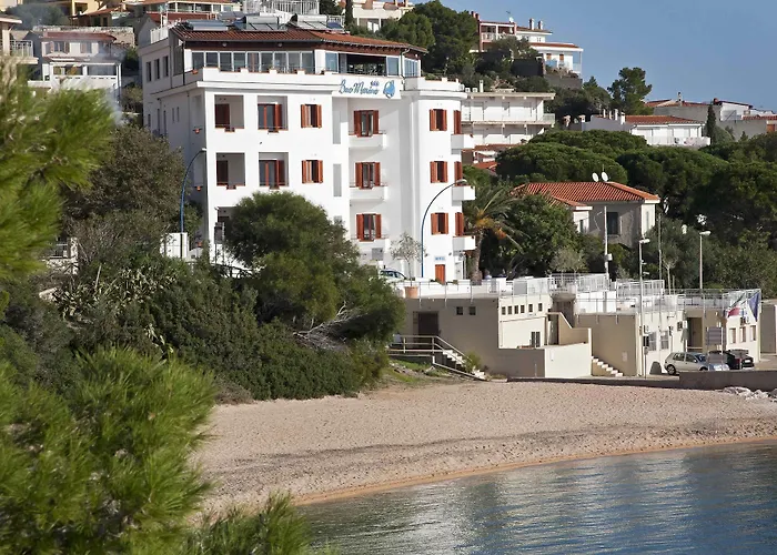 Bue Marino Hotel & Rooftop Bar