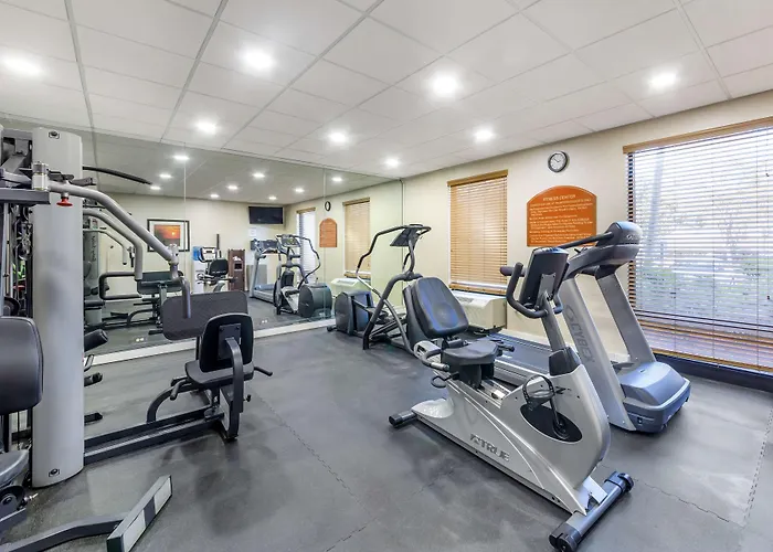 Best Western Plus Kendall Hotel & Suites