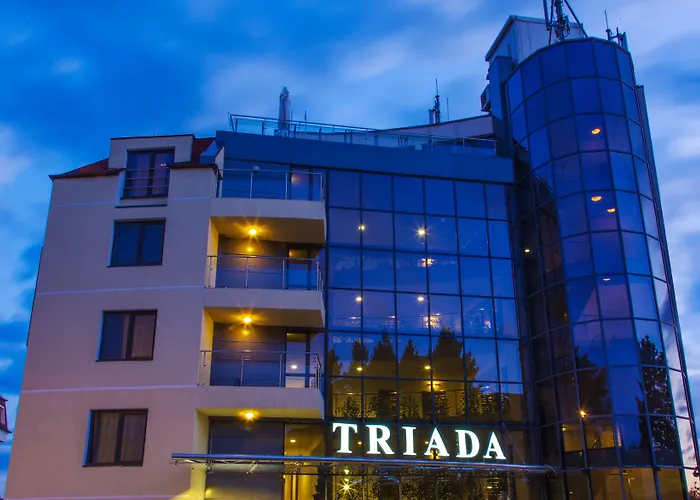 Triada Hotel