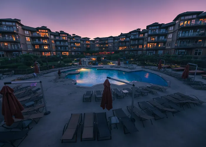 The Cove Lakeside Resort