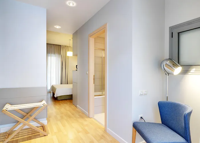 Phidias Piraeus Hotel