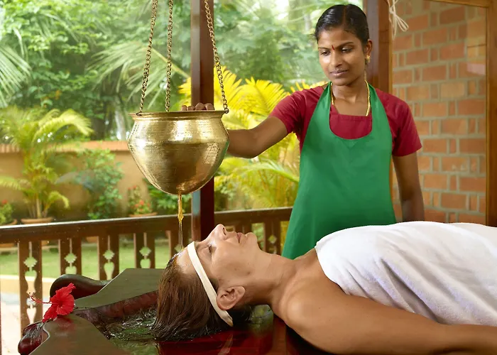 Beach And Lake Ayurvedic Resort, Kovalam