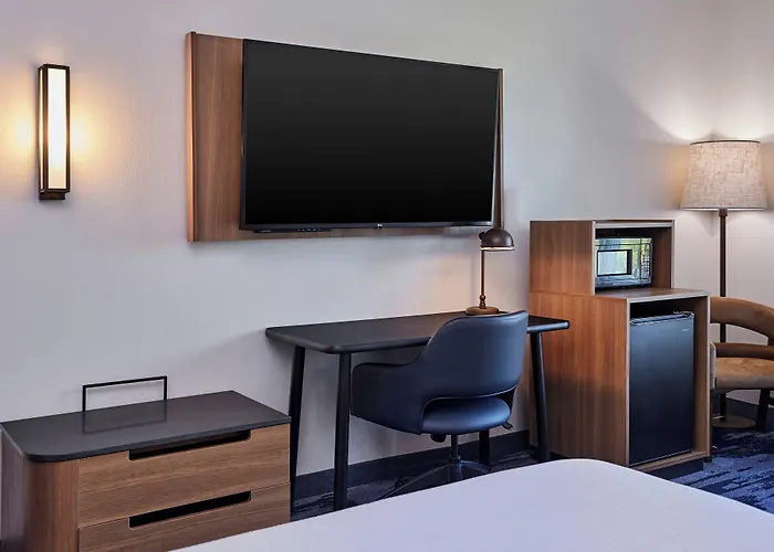Fairfield Inn & Suites Burlington