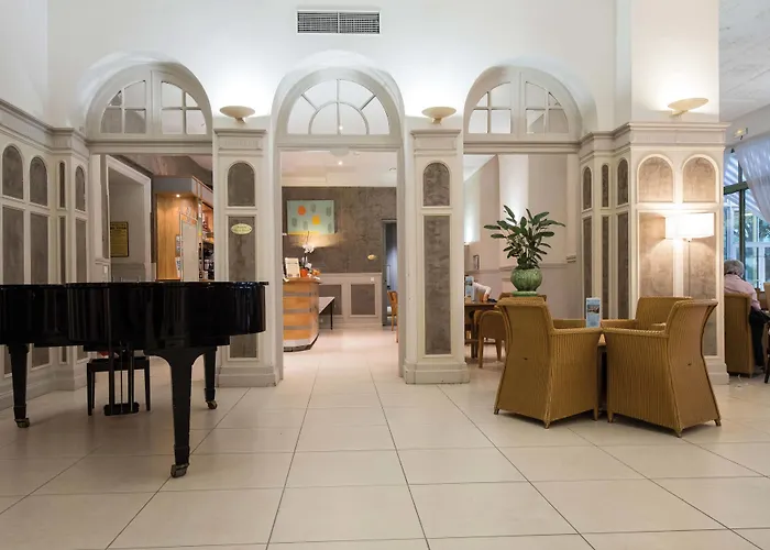 Hôtel Vacances Bleues Royal Westminster