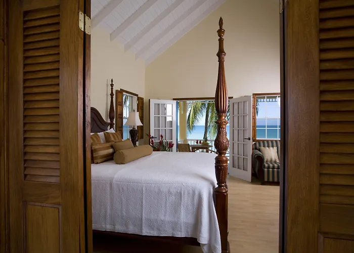 Villa Beach Cottages