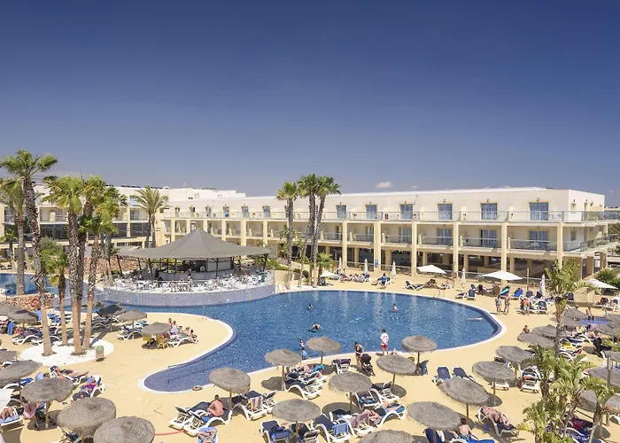 Cabogata Beach Hotel