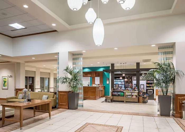 Hilton Garden Inn Lake Forest Mettawa