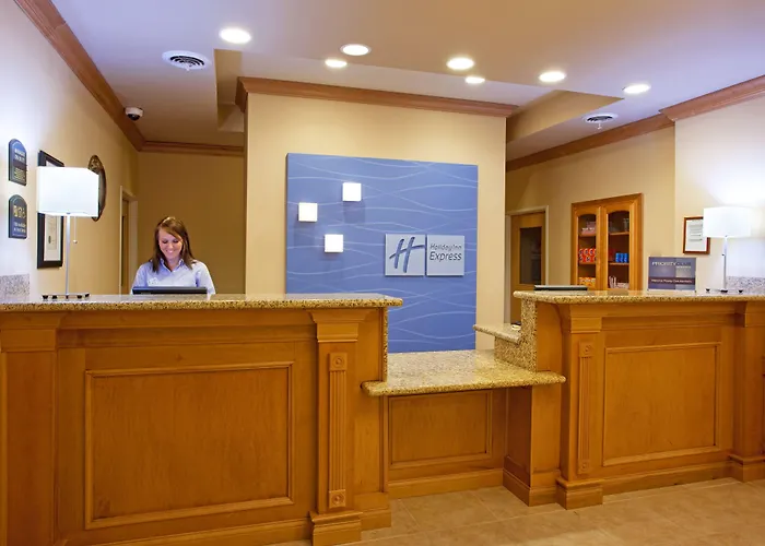 Holiday Inn Express Hotel & Suites Chesterfield - Selfridge Area By Ihg
