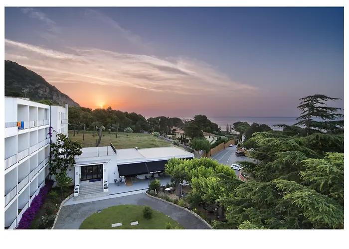 Hotel Eetu Begur, Affiliated By Melia (Adults Only)