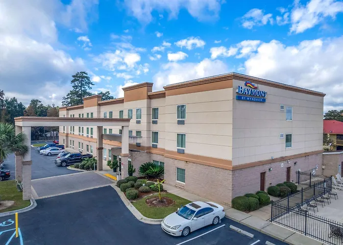 Baymont By Wyndham Savannah I-95