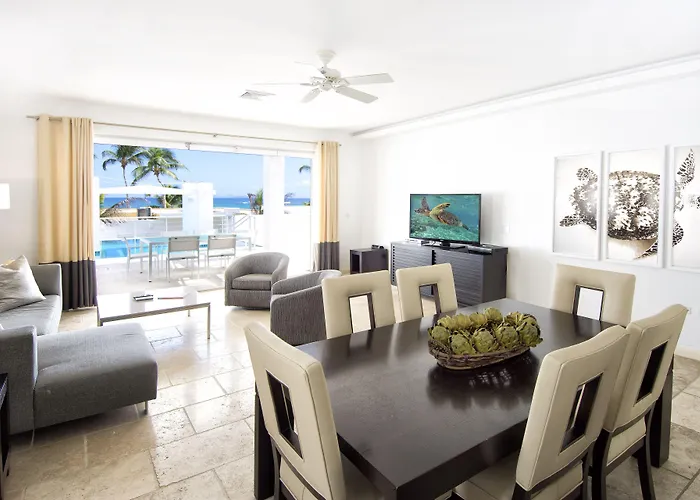 Coral Beach Club Villas & Marina