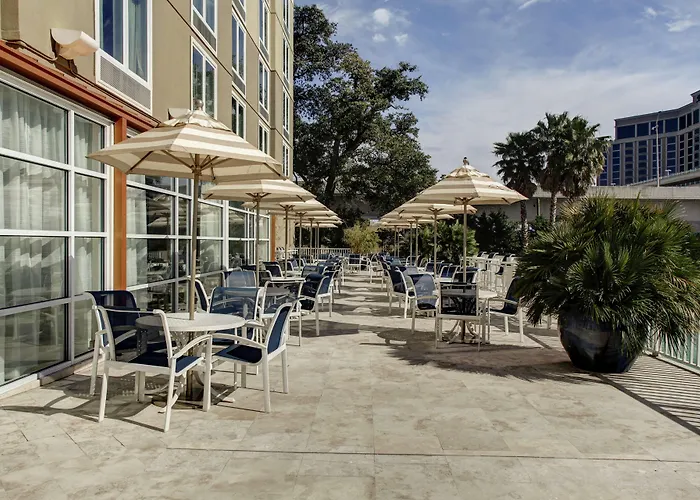Doubletree By Hilton Biloxi